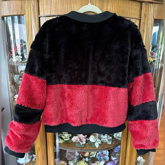 Louise Paris Red and Black Faux Fur Jacket Size Small - Picture 5 of 6
